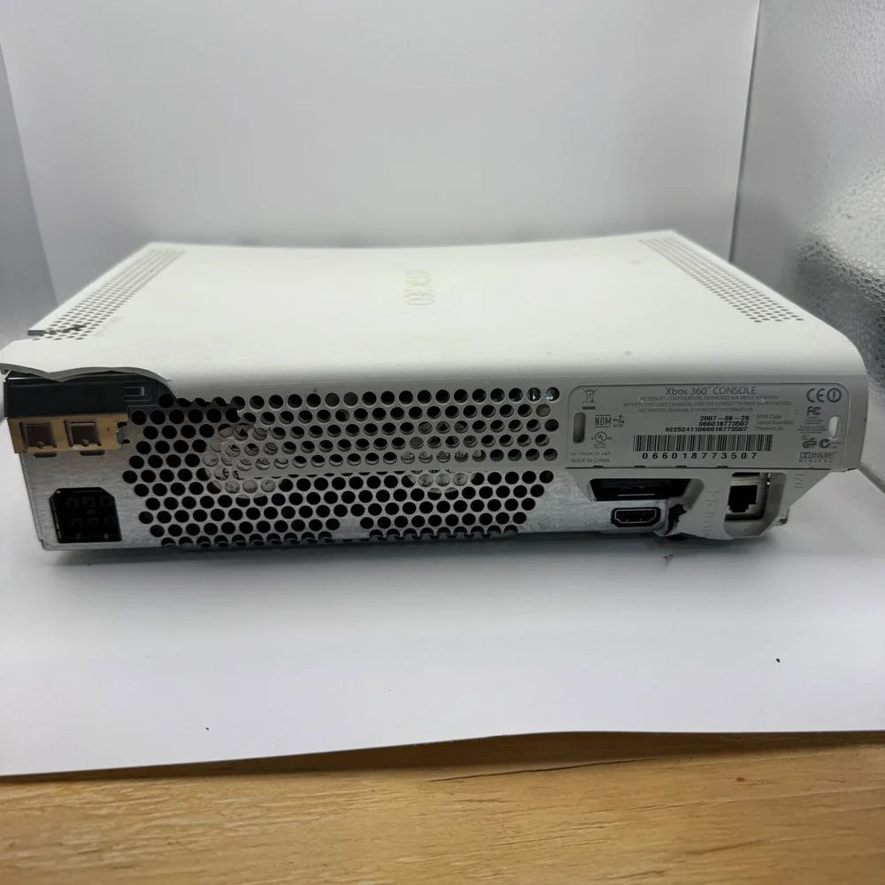 Microsoft Xbox 360 Console White HDMI For Parts Repair Untested‎